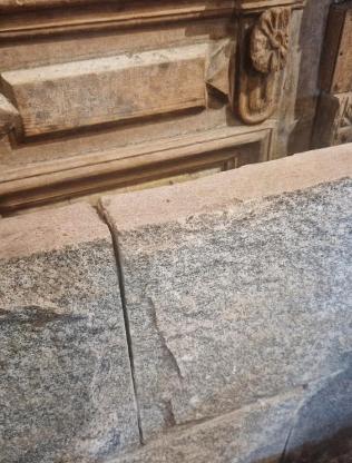 PIERRES DE GRANIT POUR BACS À , BORDURES, REVÊTEMENTS, ETC., Enlèvement, Bois