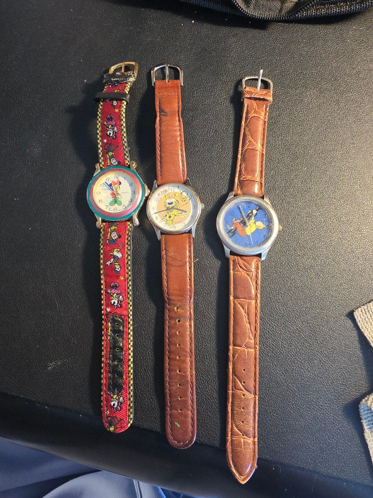 Lot de 3 montres vintage de collection (Tintin, Marsupilami,, Bijoux, Sacs & Beauté, Montres | Anciennes | Antiquités, Enlèvement