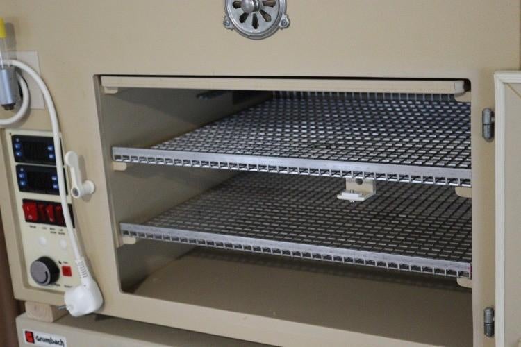 Metalen lade voor Grumbach broedmachine, Dieren en Toebehoren, Vogels | Toebehoren, Nieuw, Overige typen, Ophalen
