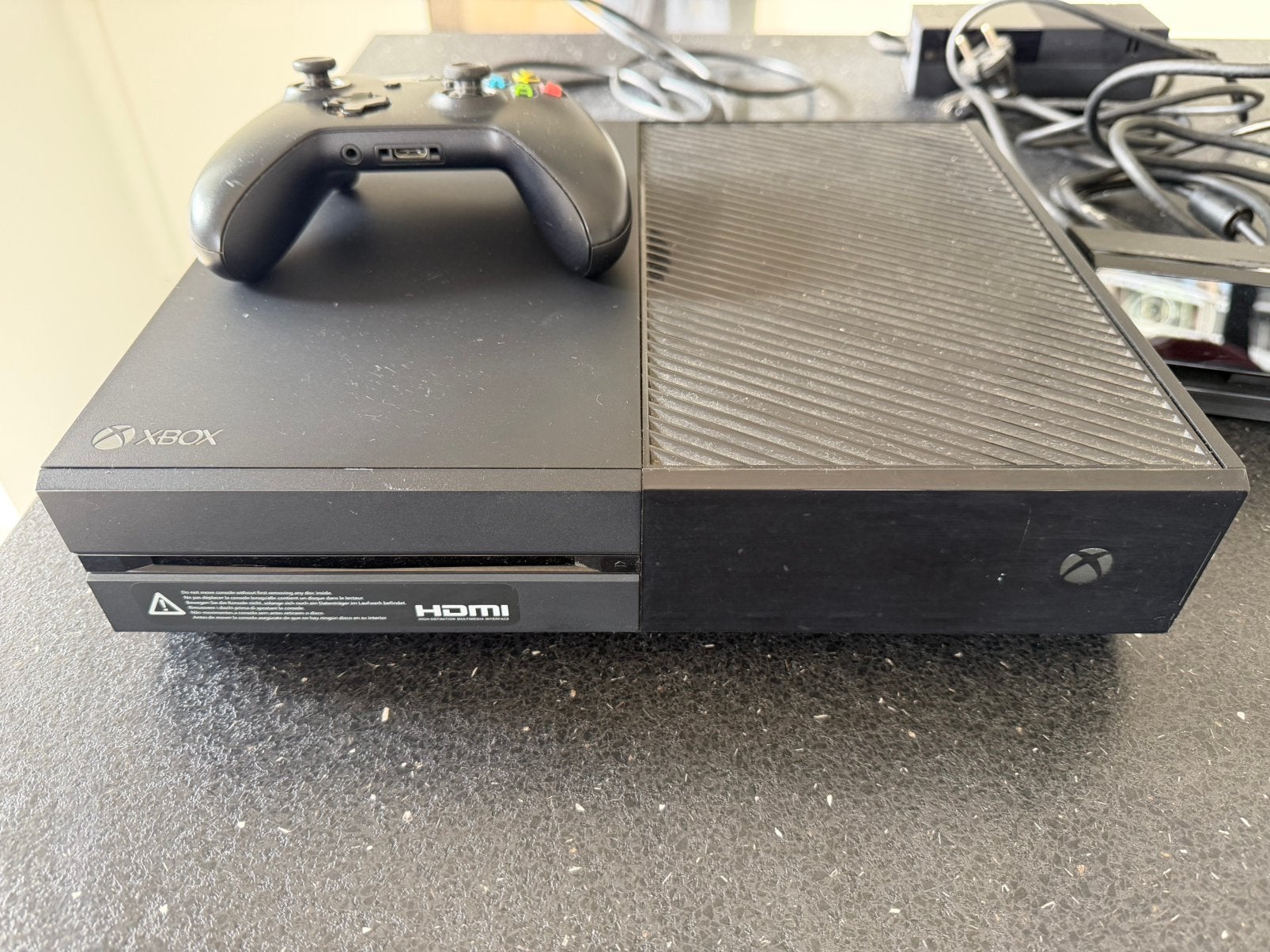 Xbox one + kinect, Games en Spelcomputers, Ophalen, Xbox One, Zo goed als nieuw, Met 1 controller