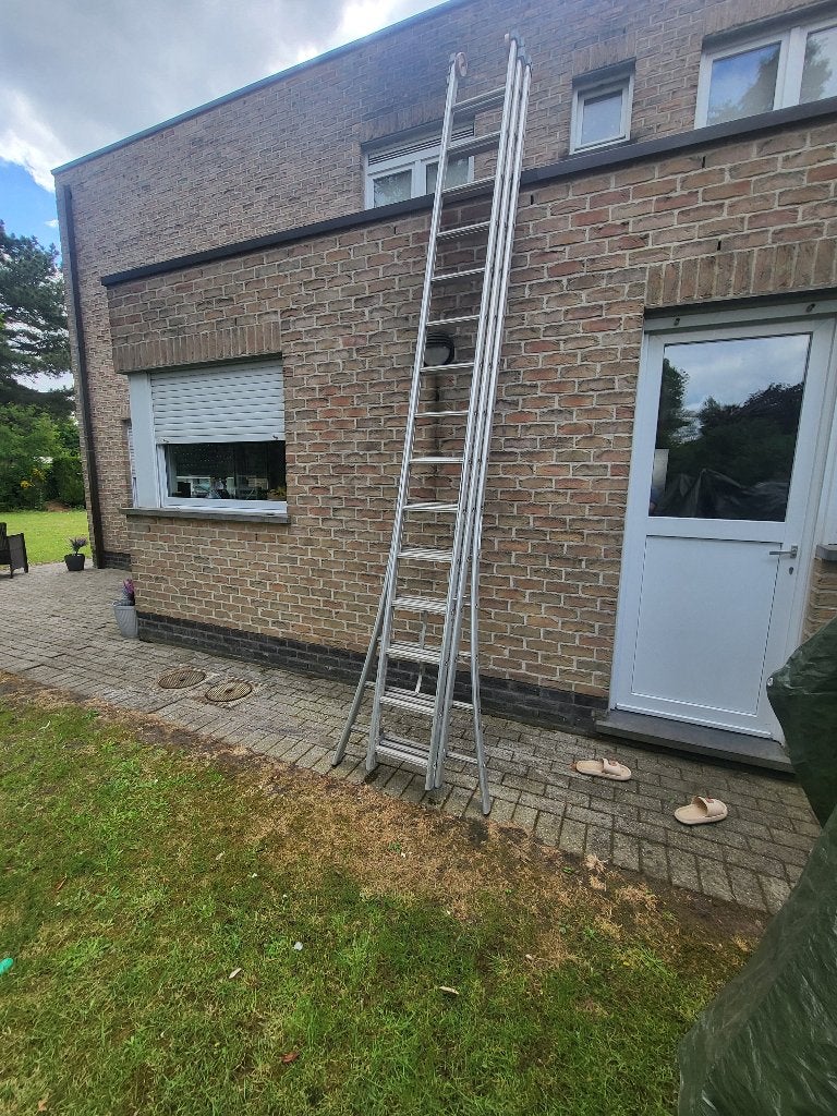 Alu. Ladder 3 X 15 treden - Professioneel, Ophalen, Gebruikt, Ladder, Opvouwbaar of Inschuifbaar