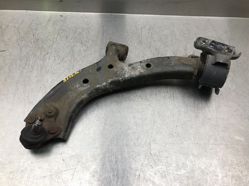 BRAS DE SUSPENSION AVANT GAUCHE INFERIEUR CR-V (RE / RM), Utilisé, Honda