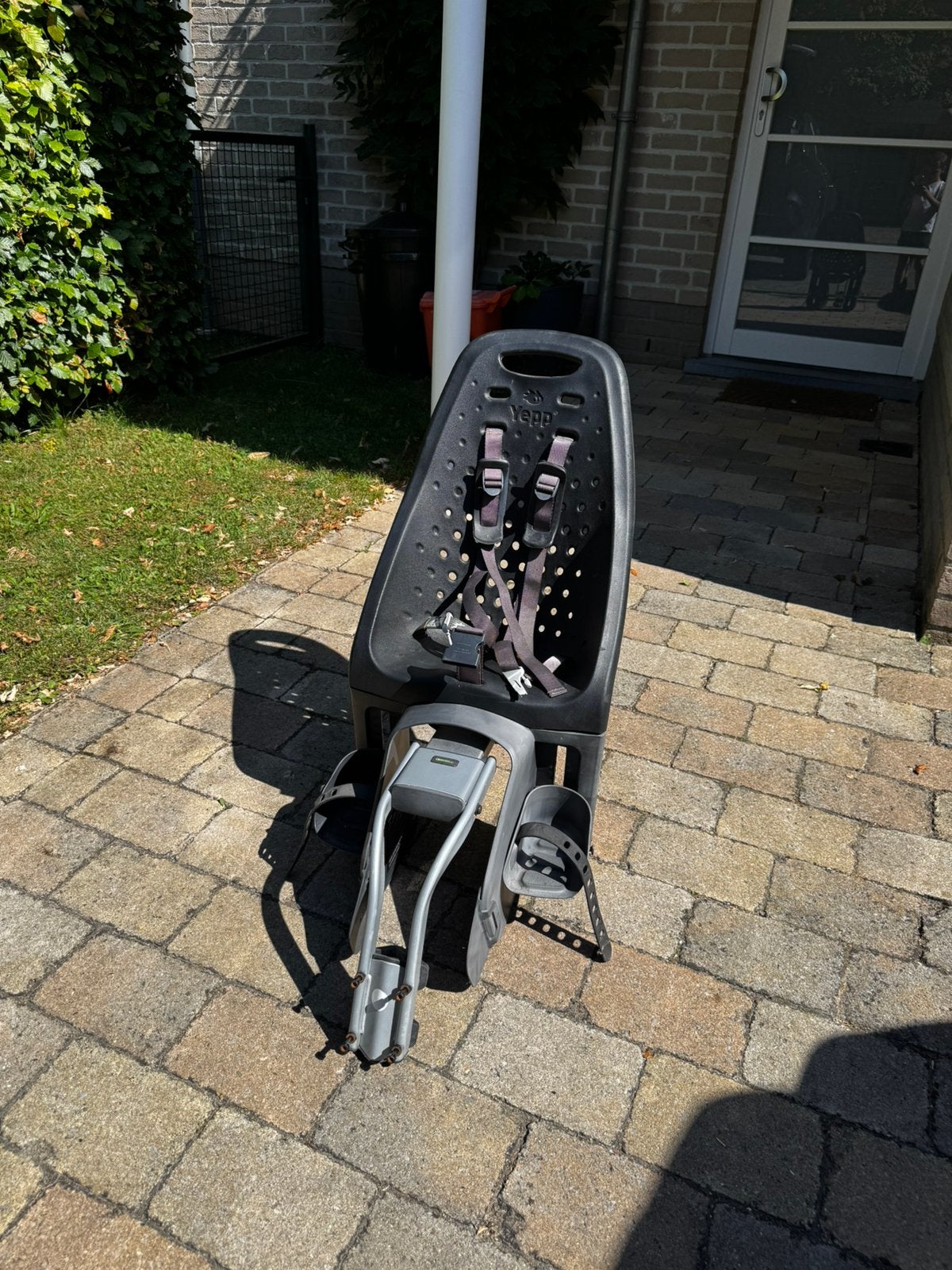 Yepp fietsstoeltje, Fietsen en Brommers, Fietsaccessoires | Fietsstoeltjes, Ophalen, Achterzitje, 9 t/m 18 kg, Gebruikt