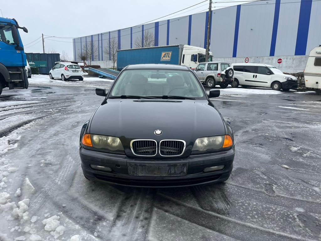 Bmw 320D 2001, Auto's, Bedrijf, Euro 4, Te koop, Handgeschakeld