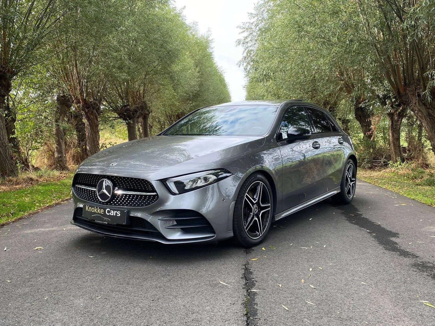 Mercedes-Benz A-CLASS 200 AMG-Pack,Open pano dak,Parkeerhulp, Auto's, Automaat, Gebruikt, 4 cilinders, Bedrijf