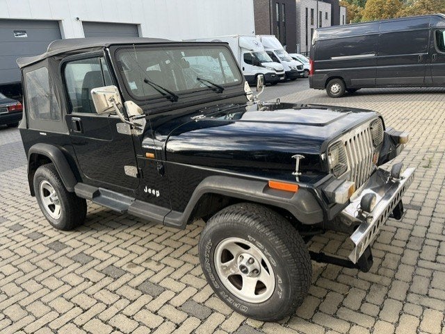 Jeep Wrangler 2500 in mooie staat, Auto's, 4 zetels, Stof, 110 kW, Zwart