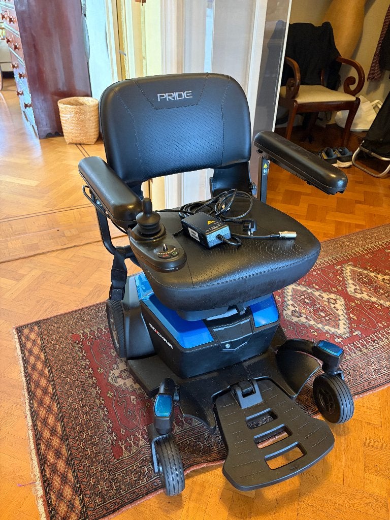 Pride Go-Chair elektrische rolstoel – slechts 3 maanden oud, Gehandicaptenzorg