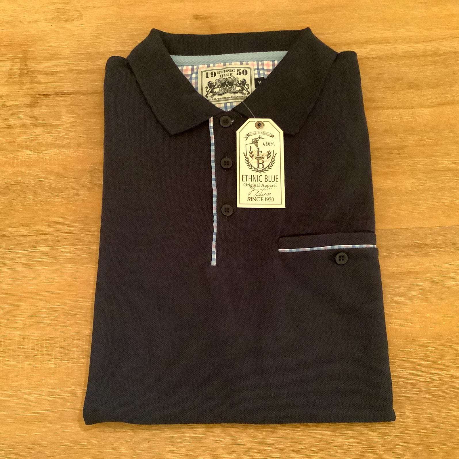 Polo bleu ethnique bleu foncé taille M neuf avec autocollant, Vêtements | Hommes, Enlèvement ou Envoi, Comme neuf, Taille 48/50 (M)