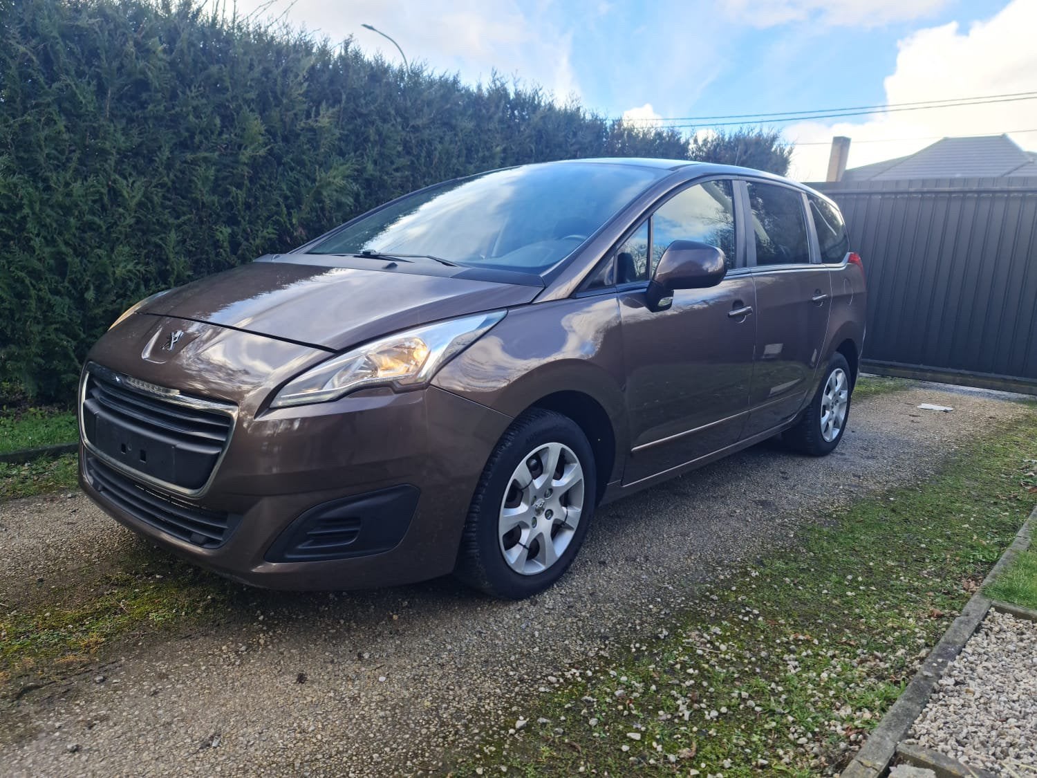 Peugeot 5008***1.6 HDI Diesel***Euro 6b***7 zetels***, Auto's, Peugeot, Voorwielaandrijving, 4 cilinders, Bruin, 7 zetels