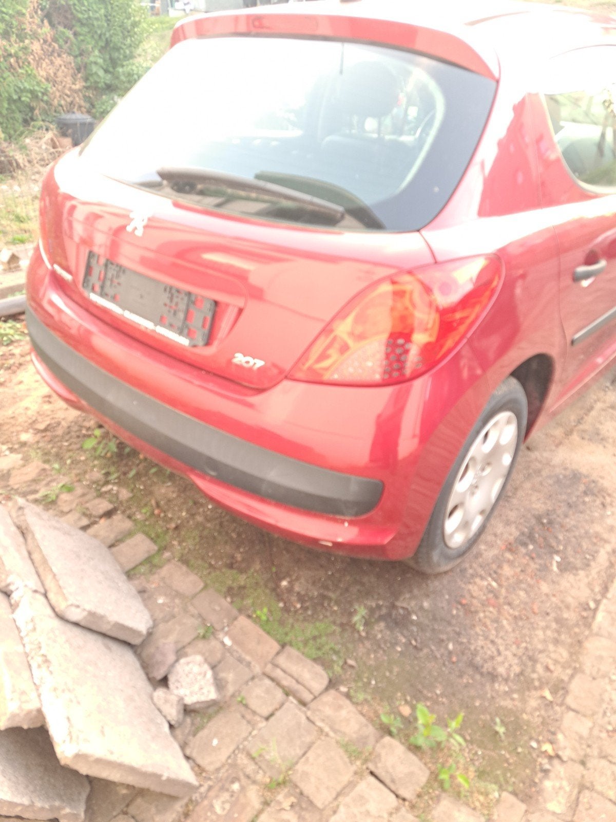 peugeot 207, 1.4 essence de 2008 , lisez bien l'annonce svp, Rouge, Achat, Rétroviseurs électriques, Boîte manuelle