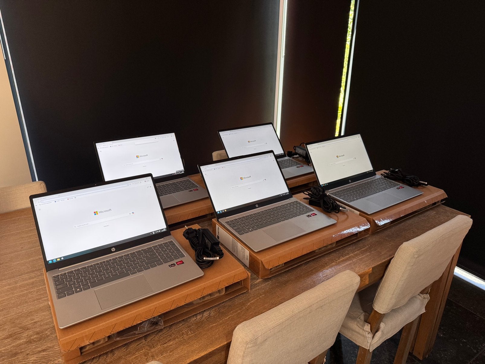 5x HP Laptop 15” - Ryzen5, 512/16GB (Nieuwstaat 1j garantie), Comme neuf, 4 Ghz ou plus, Enlèvement, SSD