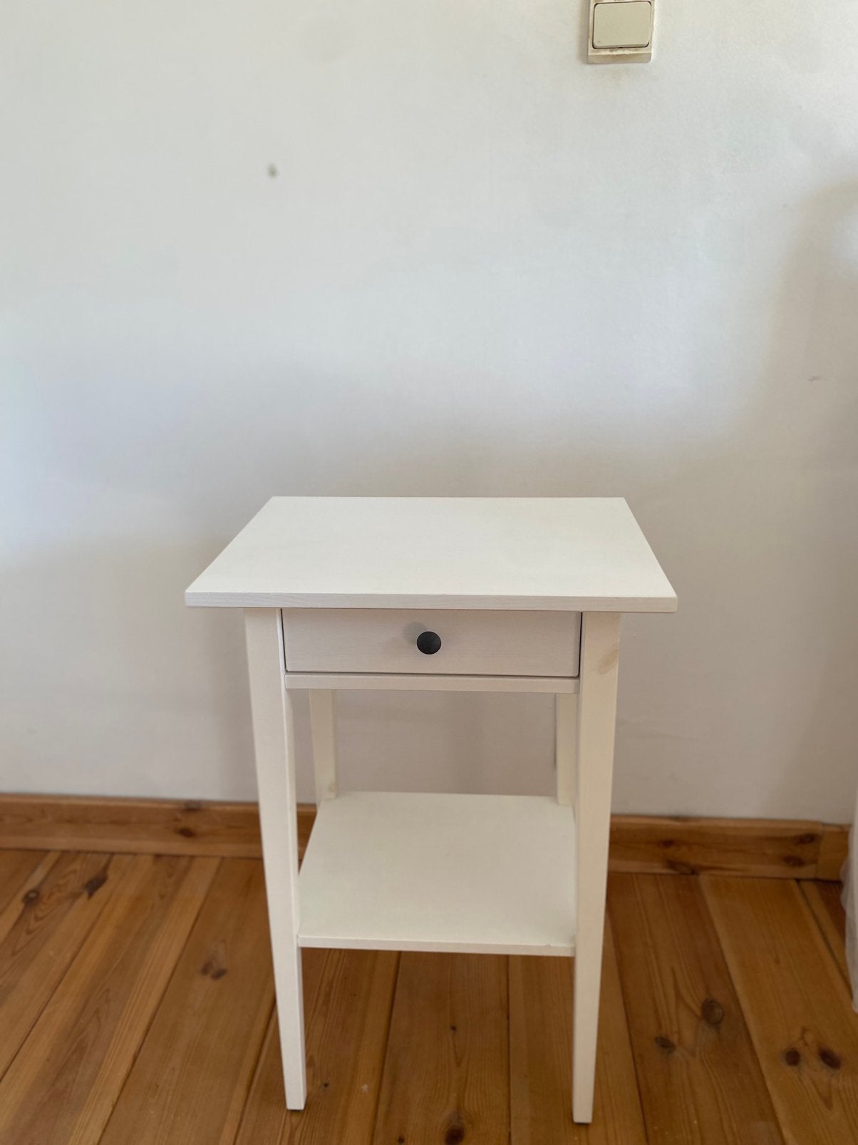 IKEA wit nachtkastje, Huis en Inrichting, Ophalen, Gebruikt