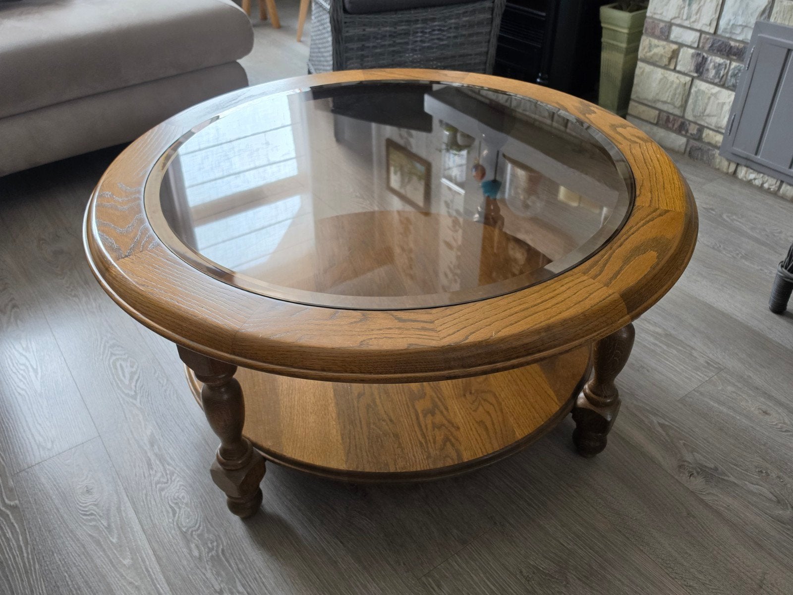 Table basse ronde avec plateau en verre et structure en chên, Enlèvement