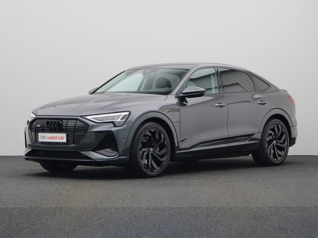 Audi e-tron Sportback S-LINE - 55 - 95 KWH - 408 PK - QUATTR, Autos, Argent ou Gris, Achat, Ordinateur de bord, https://public.car-pass.be/vhr/40653820-f646-43e6-b5fe-d28a4c555d9b