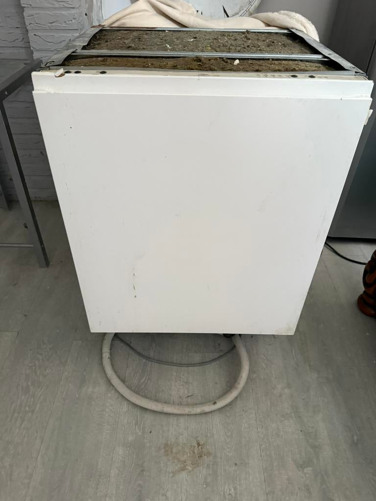 Whirlpool vaatwasser, Ophalen, Zo goed als nieuw