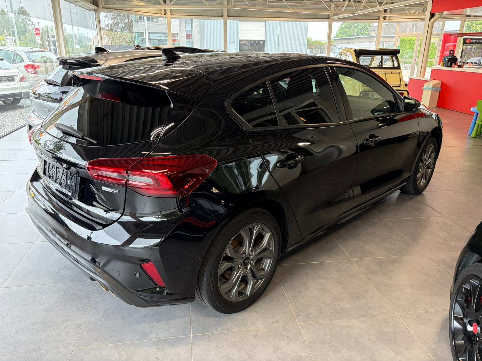Ford Focus 1.0 Mhev 125pk St-Line, Auto's, Stof, Euro 6, Zwart, Verwarmde buitenspiegels