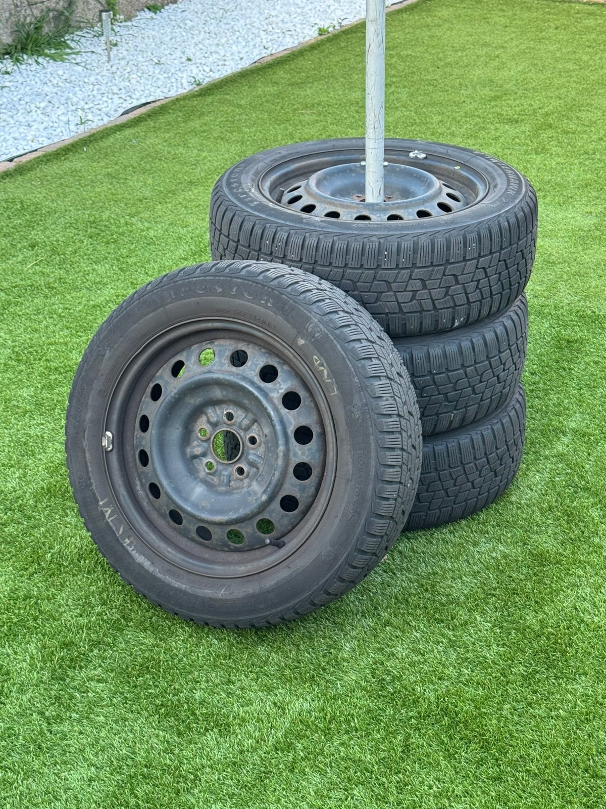 Set van 4 Winterbanden Firestone Winterhawk 205/55R16 91T, Auto-onderdelen, Ophalen, Winterbanden, Band(en)