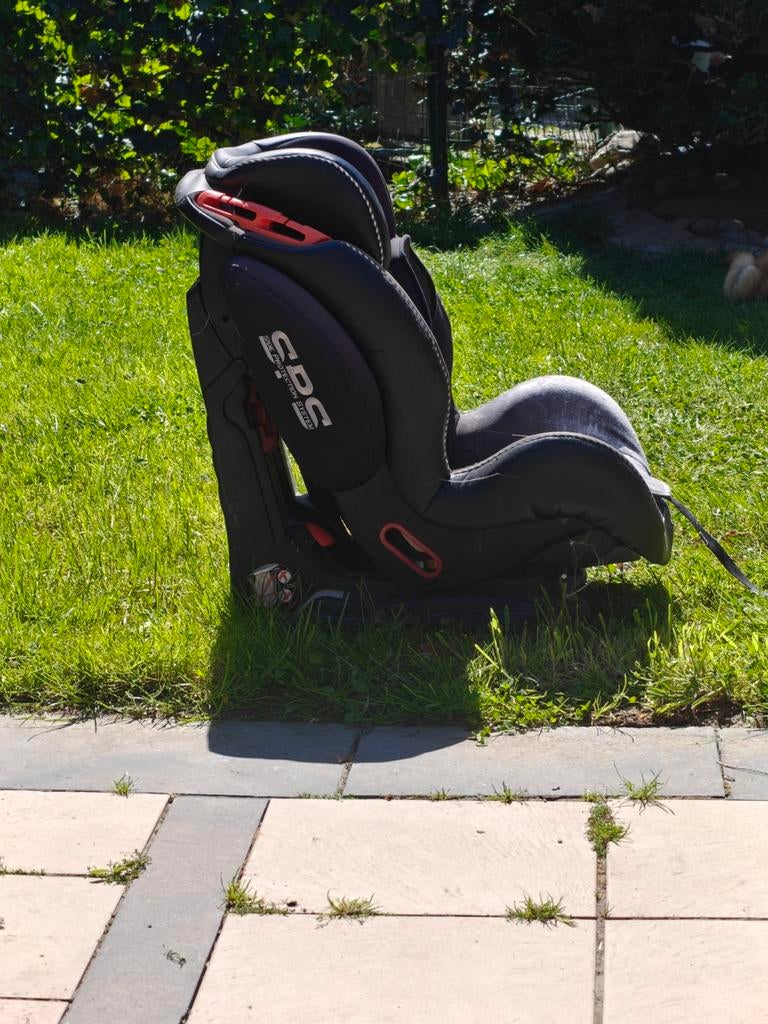 Stoel met gordel tot 35kg in heel goede staat (met gordel va, Ophalen