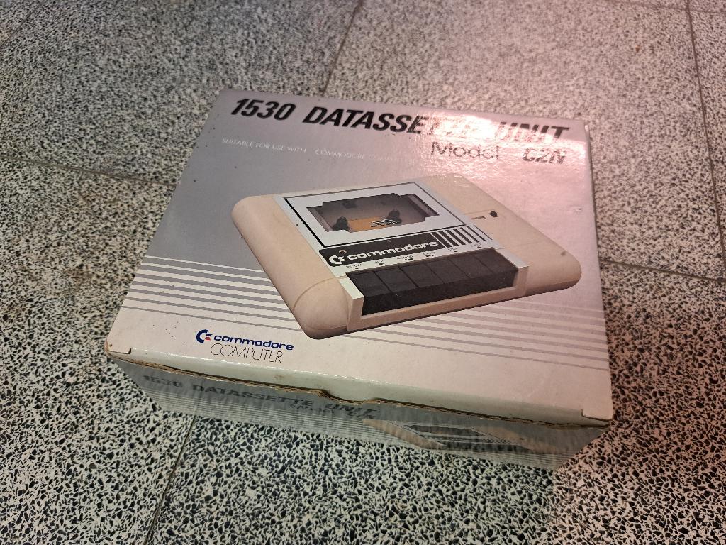 commodore 64 1530 datassette unit, Enlèvement, Commodore