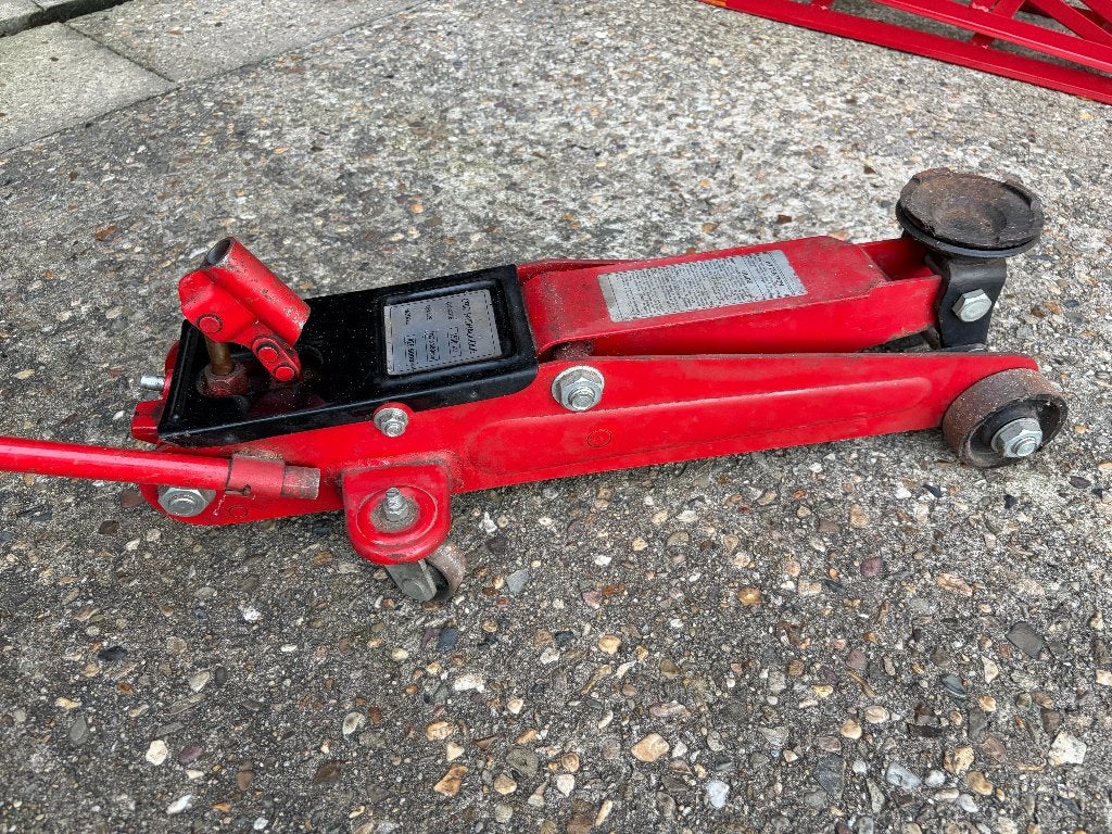 Hydraulische autokrik, Ophalen, Zo goed als nieuw