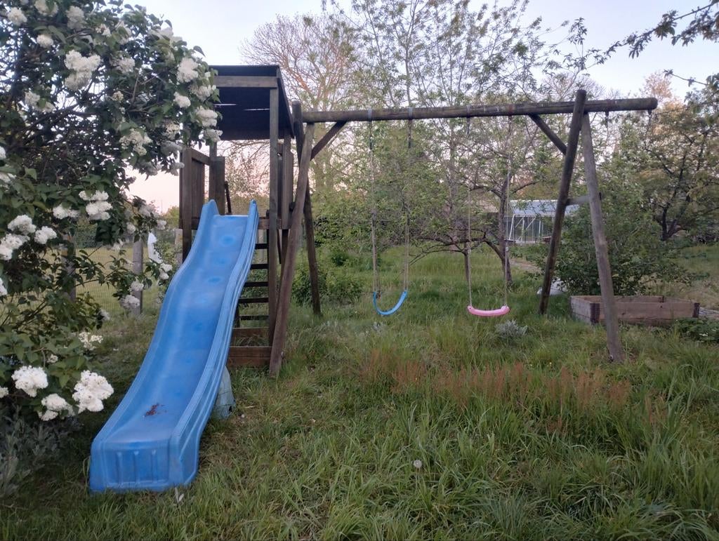 Houten schommel met toren en glijbaan., Kinderen en Baby's, Ophalen, Schommel