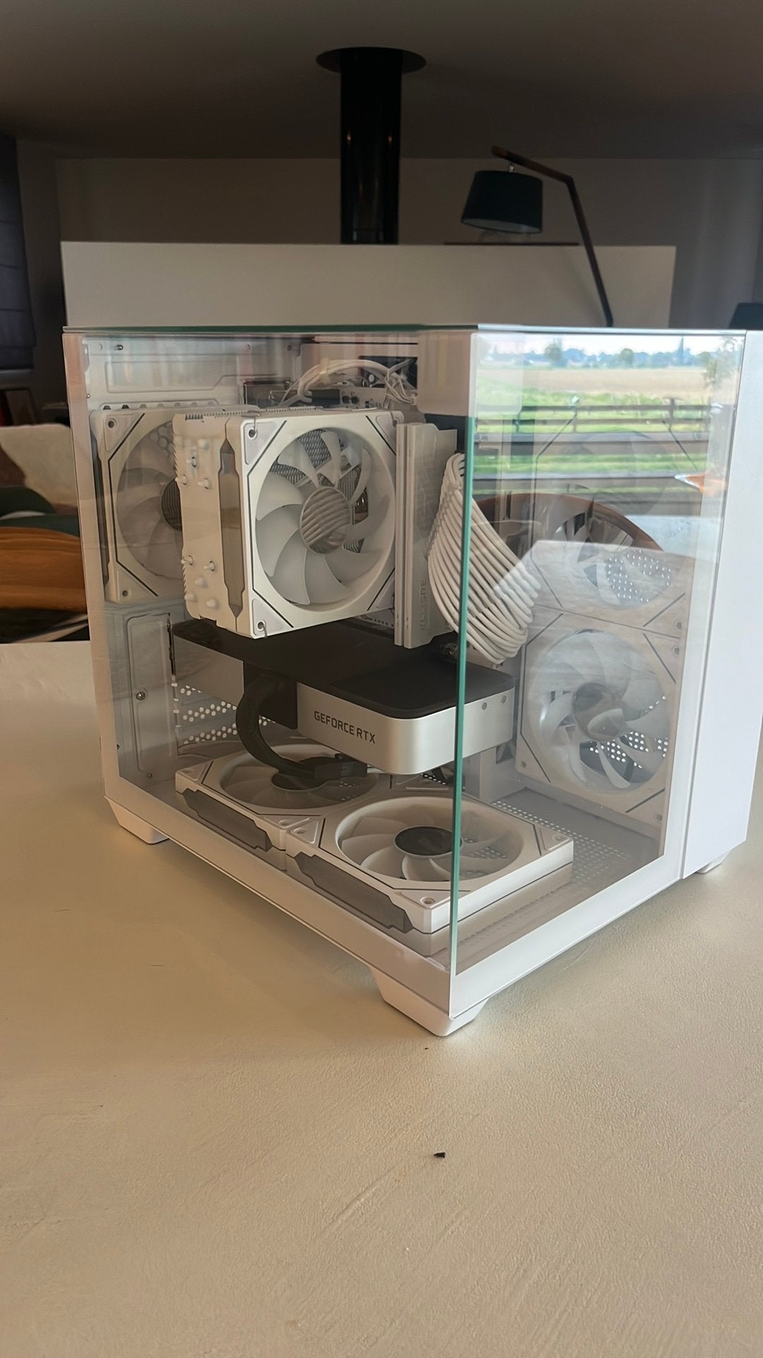 Witte gaming pc mini glass case, Ophalen, Zo goed als nieuw, Gaming