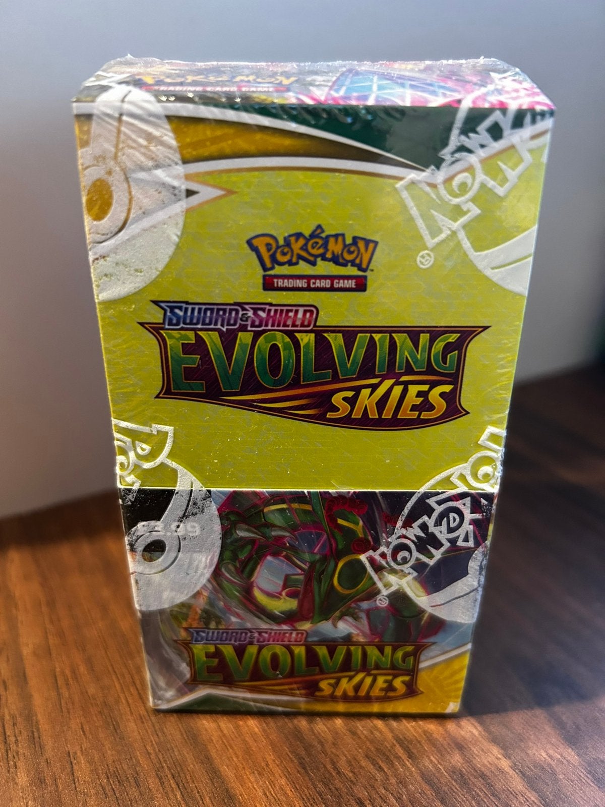 Pokemon evolving skies halve boosterbox, Ophalen of Verzenden, Zo goed als nieuw, Boosterbox