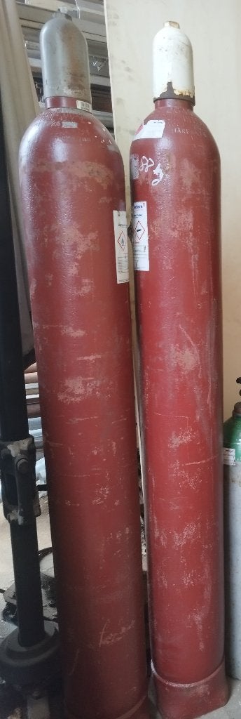 Acetyleen 50L flessen - Messer, Doe-het-zelf en Bouw, Gereedschap | Lasapparaten, Gebruikt, Tig, 250 ampère, Ophalen