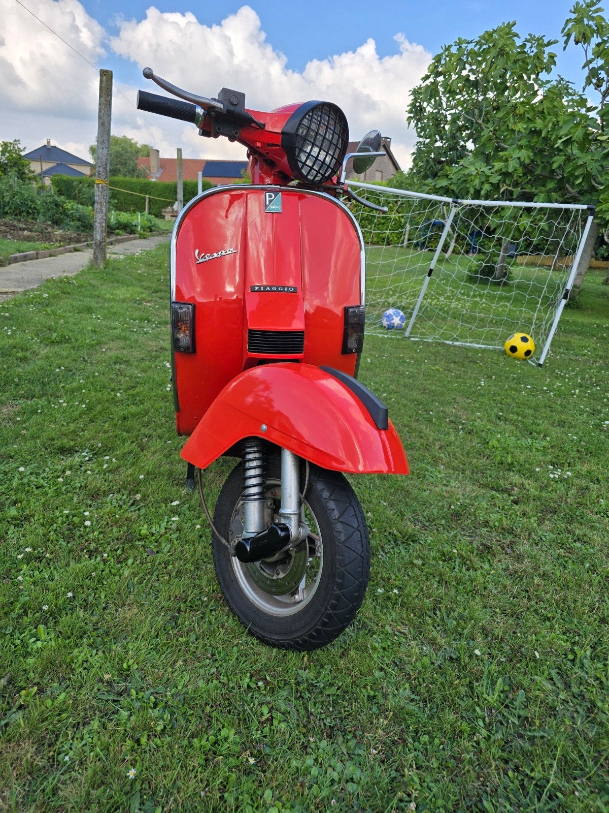 vespa, Vélos & Vélomoteurs, Piaggio, 125 cm³, Classe B (45 km/h), Enlèvement