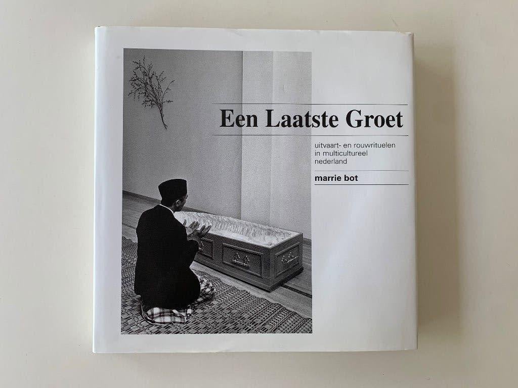 Een laatste groet, Marrie Bot, Ophalen of Verzenden, Zo goed als nieuw, Maatschappij en Samenleving