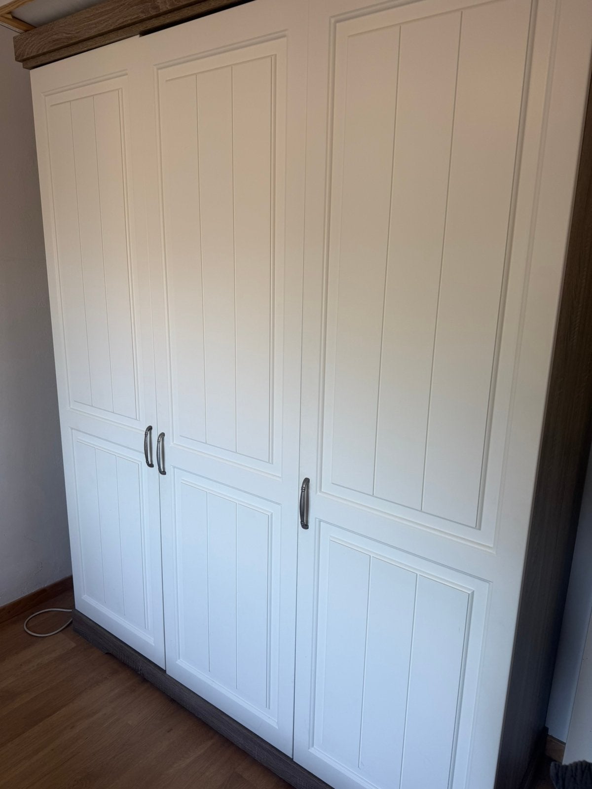 Sommier + armoire + commode à vendre, Enlèvement, Comme neuf