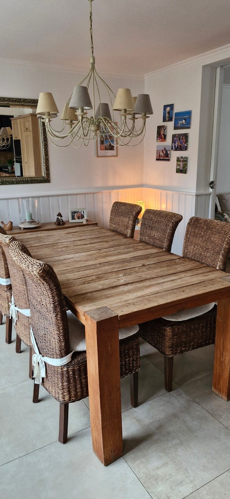 eettafel uit gerecicleerde teak en 6 rieten stoelen, Huis en Inrichting, Ophalen