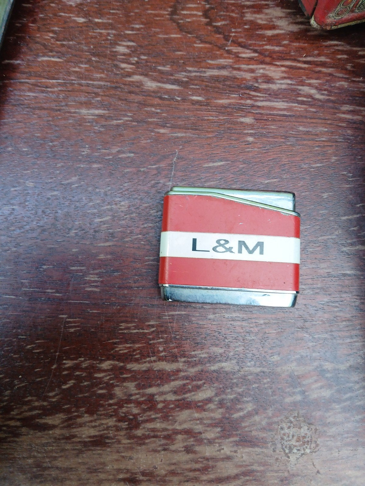 L&m aansteker, Verzamelen, Ophalen, Aansteker