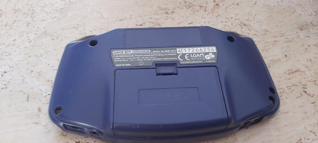 Gameboy advance year 2000, Games en Spelcomputers, Spelcomputers | Nintendo Portables | Accessoires, Ophalen of Verzenden, Game Boy Advance