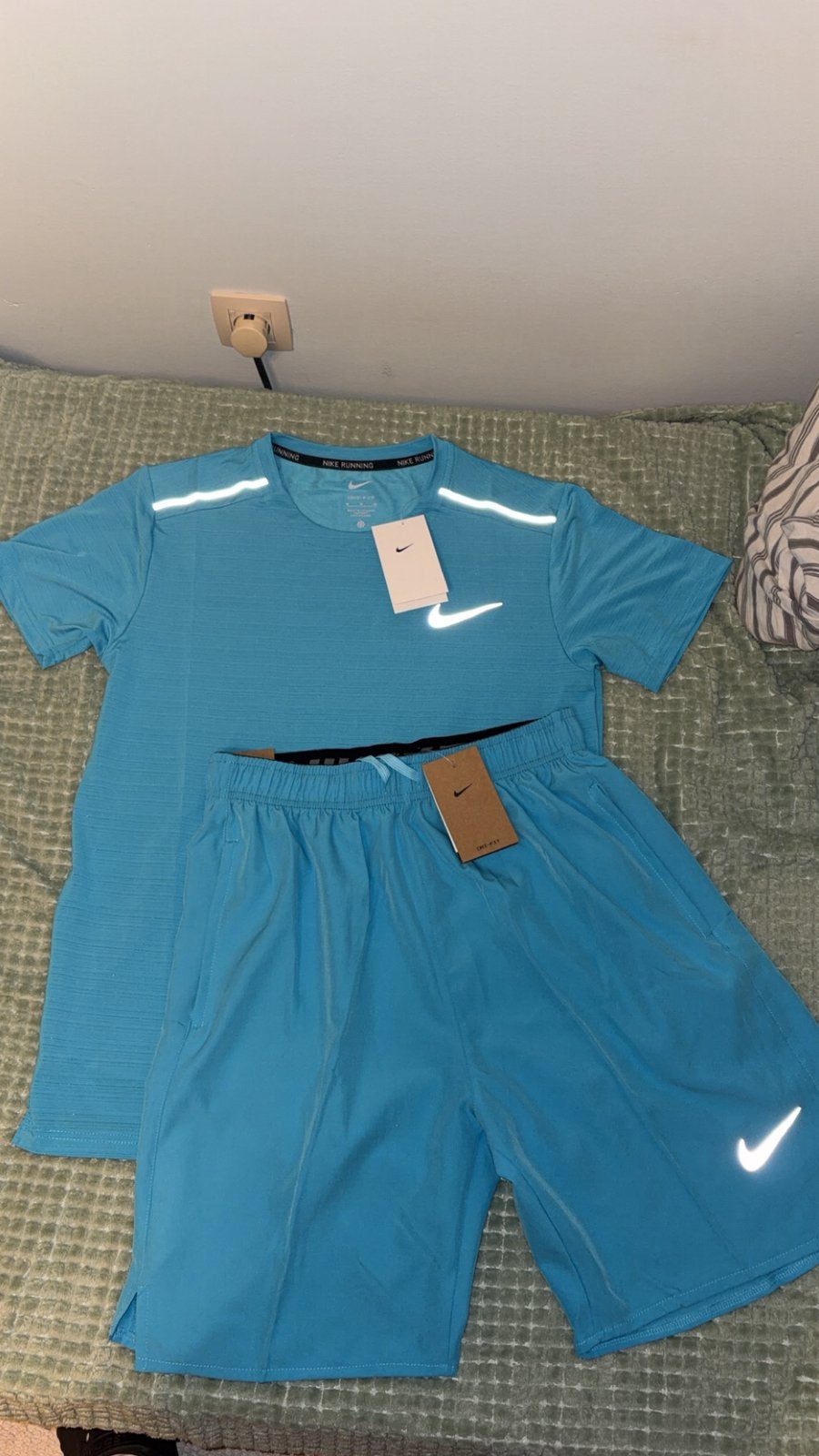 Nike miller set maat S!!, Général, Comme neuf, Enlèvement, Bleu