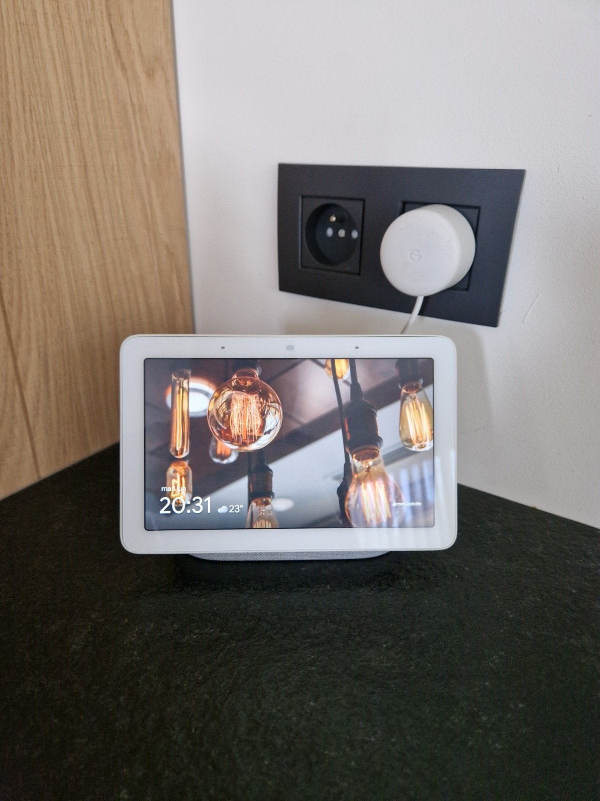 Google Nest Hub, Ophalen