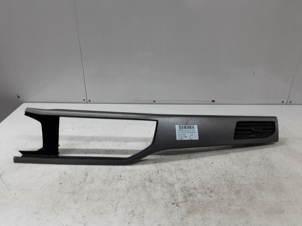 DIVERSEN DIVERS Volkswagen Polo VI (AW1) (01-2017/11-2021), Gebruikt, Volkswagen, Mevr. I. Hauben, Rue de l'Espoir 34 34
4030  GRIVEGNÉE, BE