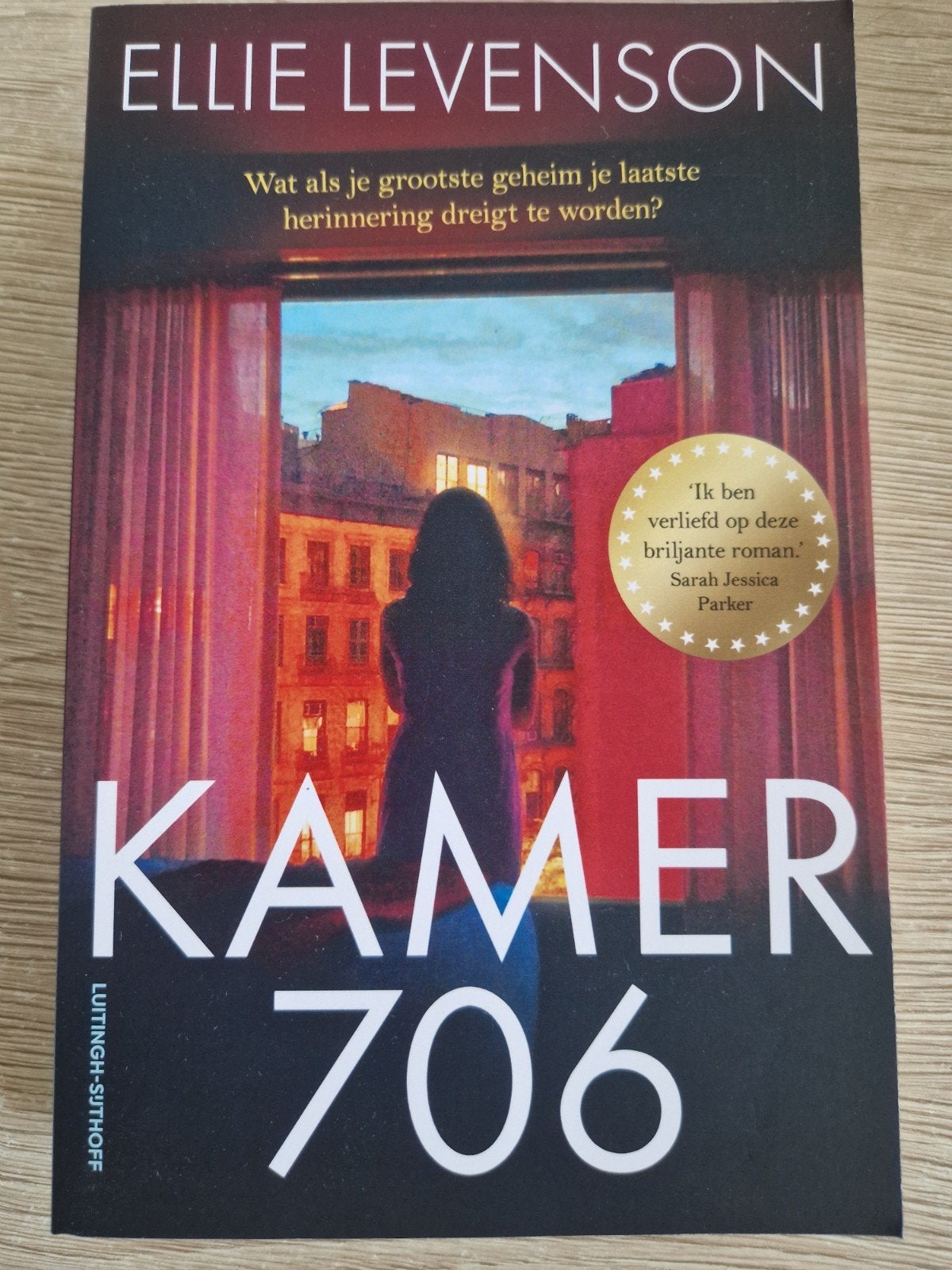 Ellie Levenson - Kamer 706, Ophalen, Ellie Levenson