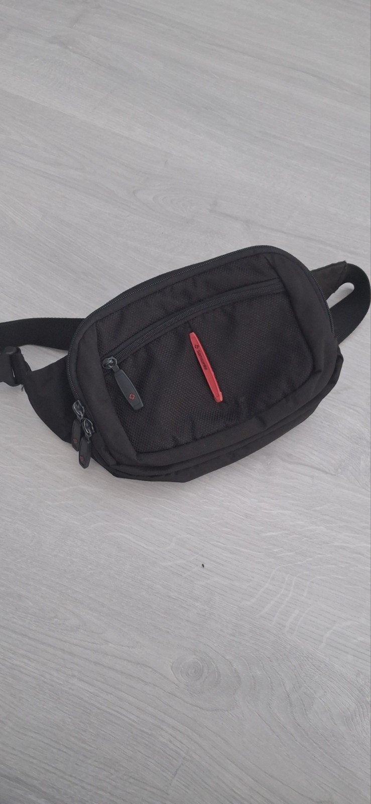 Samsonite Best Brand, Enlèvement