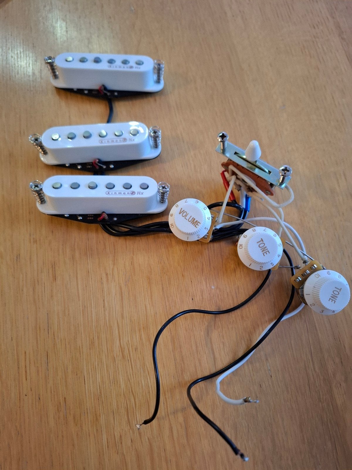 Kinman Elementen - AVn-63 + AVN-63 + AVn-64b, Musique & Instruments, Enlèvement ou Envoi, Comme neuf, Guitare électrique