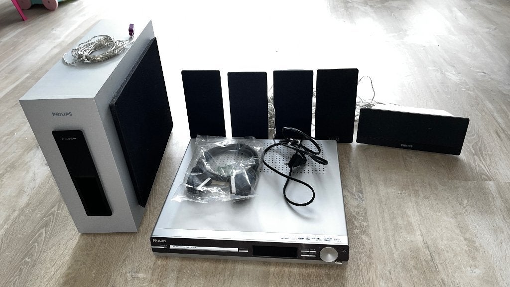 Philips HTS3154/12 5.1 Home Cinema Set – 300W – DVD, Audio, Tv en Foto, Philips, 70 watt of meer, Ophalen of Verzenden, Zo goed als nieuw
