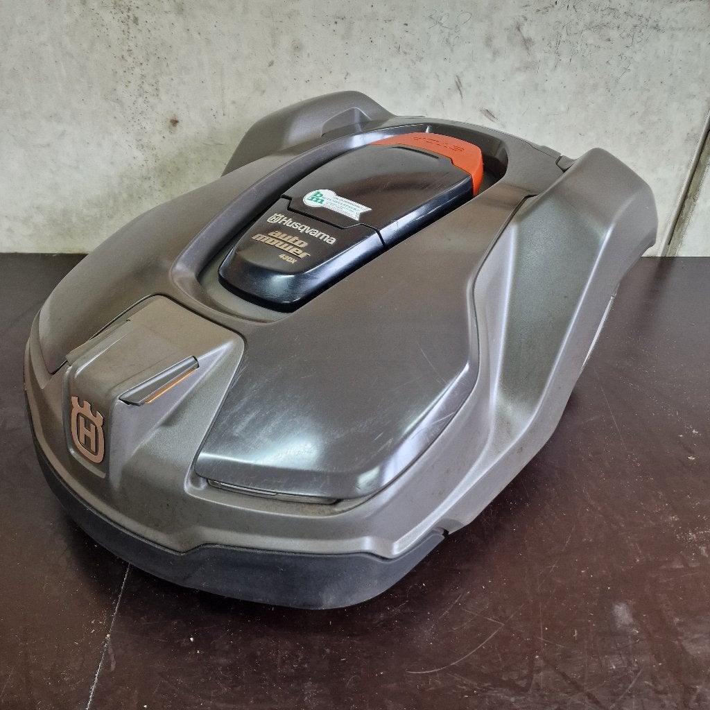 Husqvarna 430x Robotmaaier bedraad - gebruikt, Cirkelmaaier, Gebruikt, Elektrische starter, Minder dan 30 cm