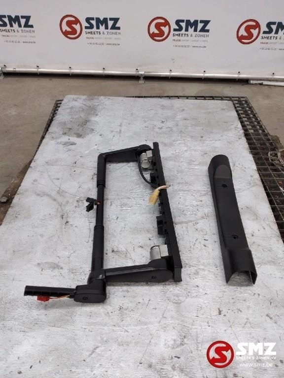 Spiegelarm kit rechts Renault Magnum, Nieuw, Renault, Spiegels