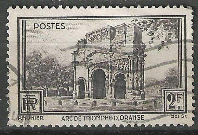 Frankrijk 1938 - Yvert 389 - Triomfboog van Orange  (ST), Verzenden, Gestempeld