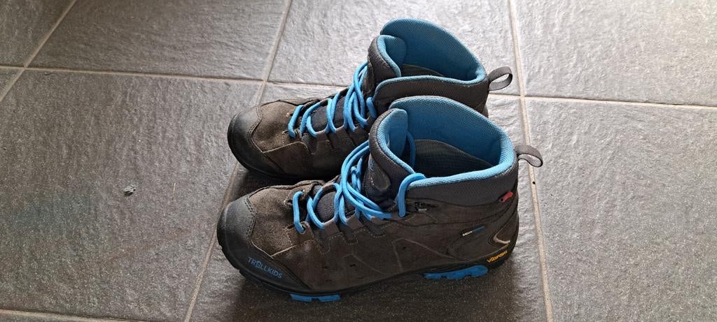 Wandelschoenen trollkids maat 38, Ophalen, Schoenen