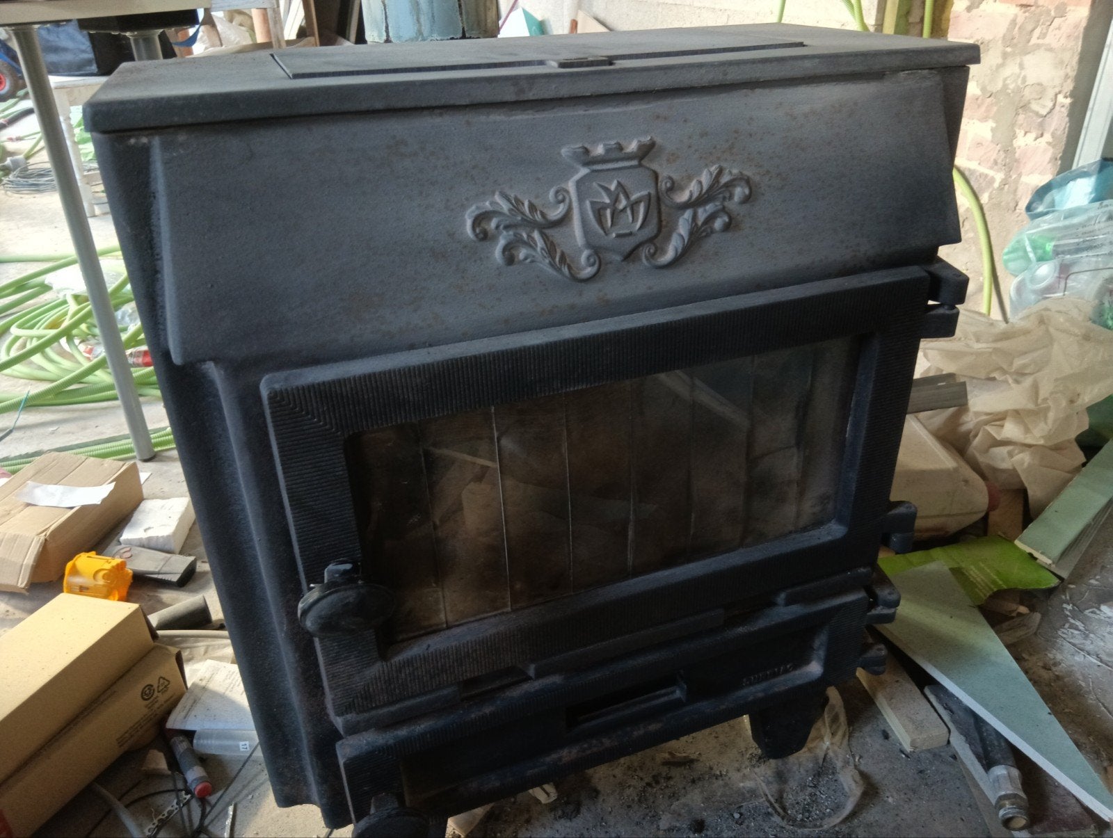 SURDIAC gietijzeren kachel van 7-9 kW, Ophalen, Hout, Houtkachel