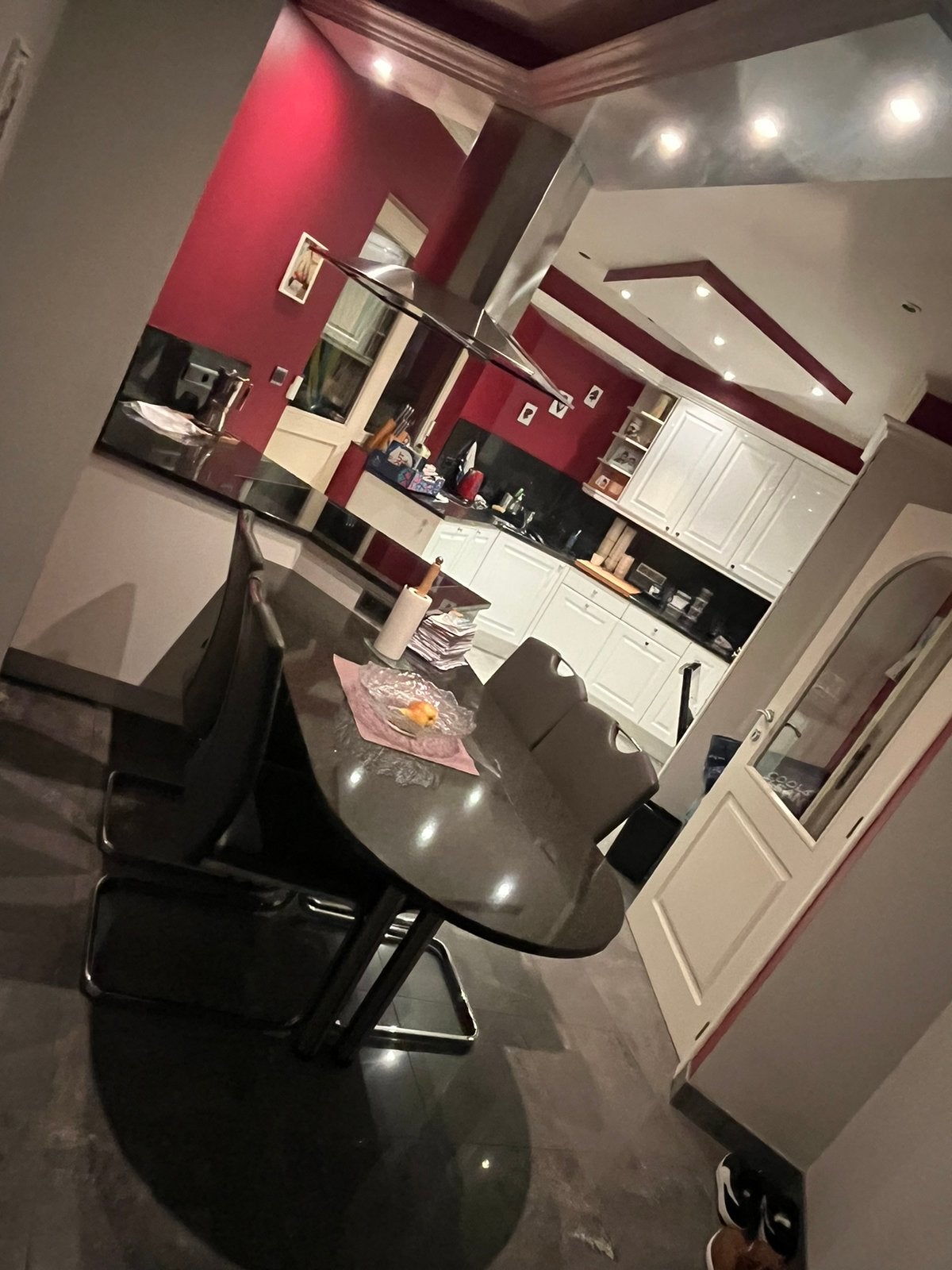 Cuisine equipée de chez constant en granit + electromenagers, Maison & Meubles, Cuisine | Cuisines complètes, Noir, Enlèvement