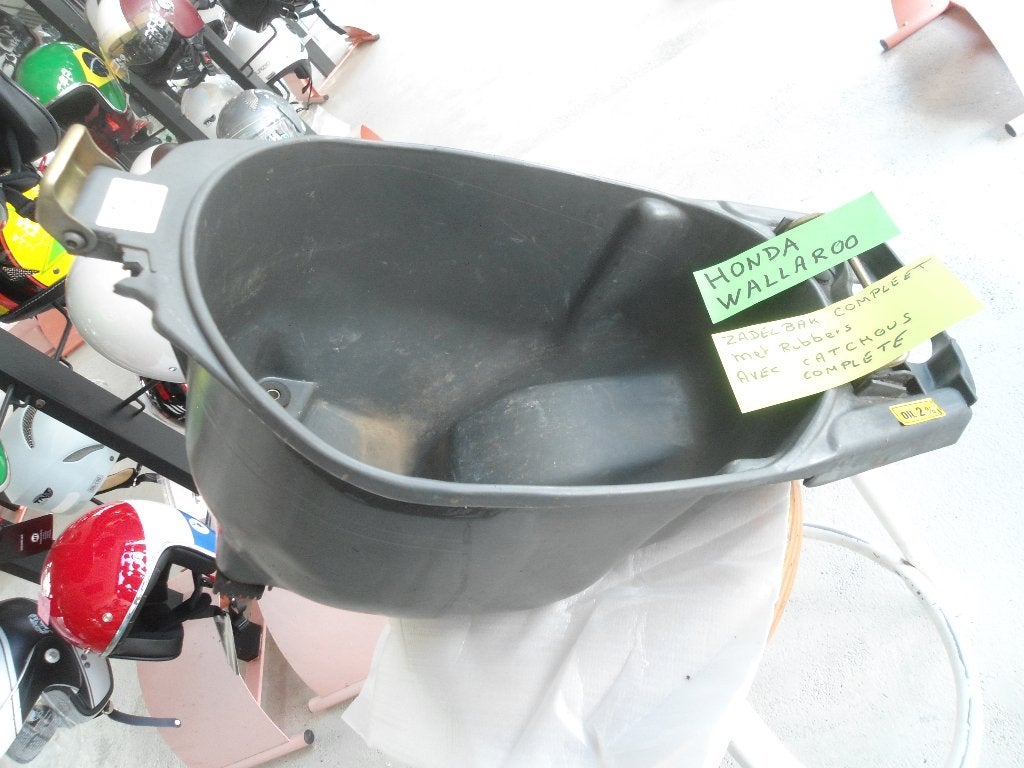 Honda Wallaroo : boîte à selle, boîte à casque, complète, Enlèvement, Comme neuf, Selle, Honda wallaroo