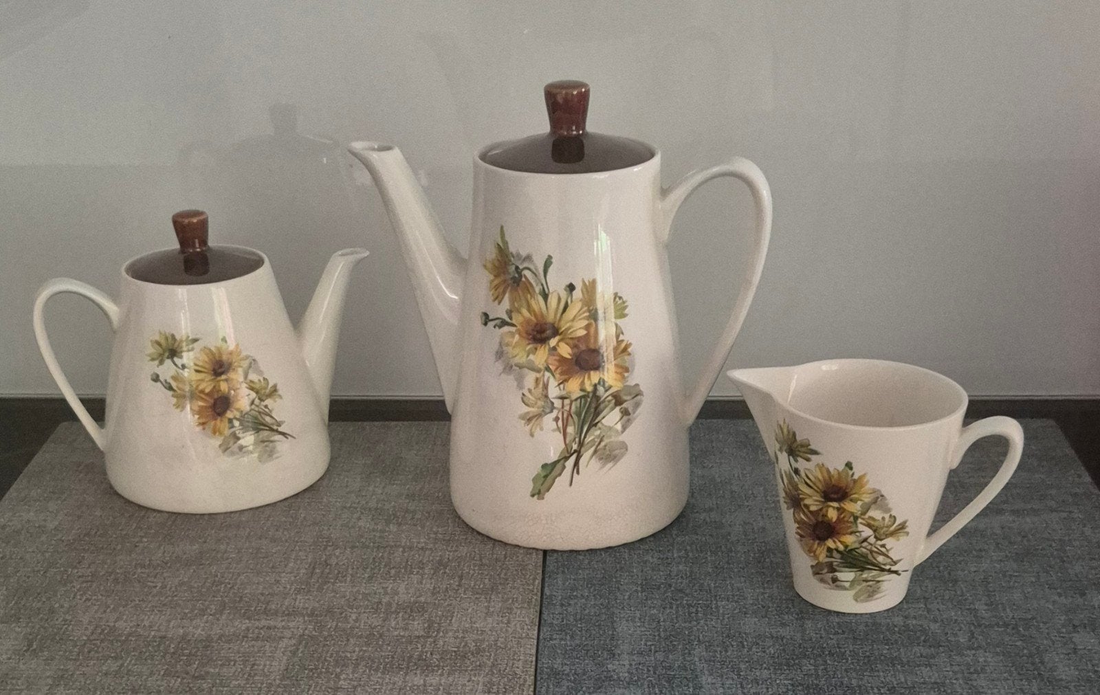 3-delig vintage servies Villeroy & Boch Margrieten, Ophalen