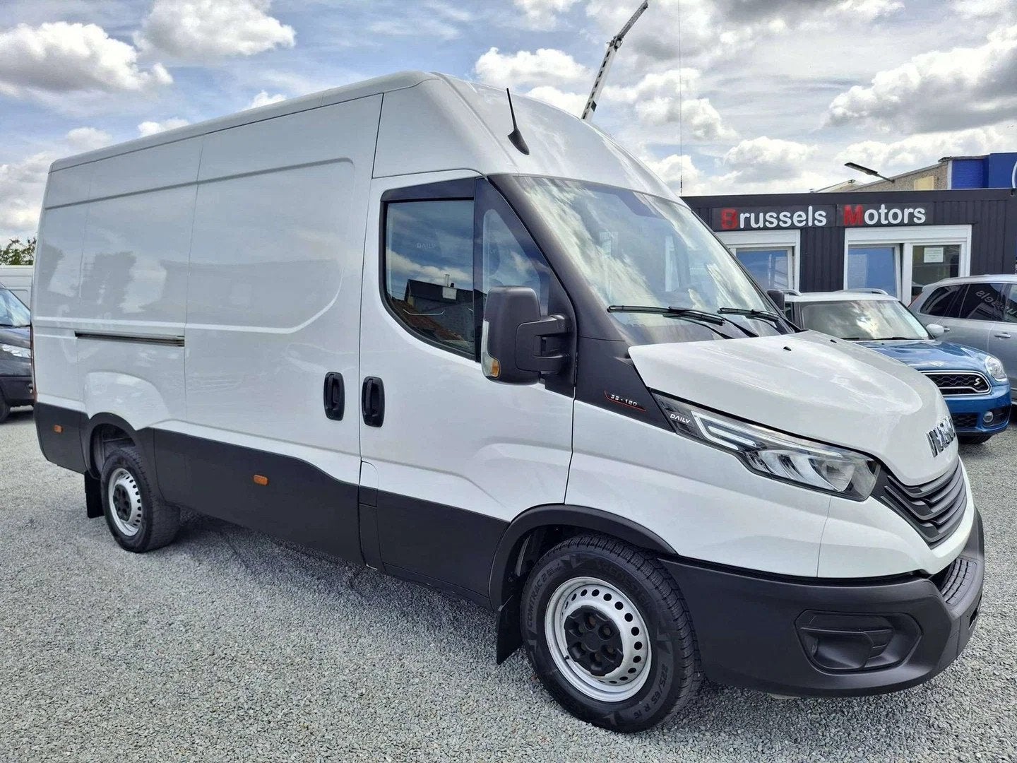 Iveco Daily 35S18 3.0 (bj 2023), Auto's, Gebruikt, Iveco, Wit, Bedrijf